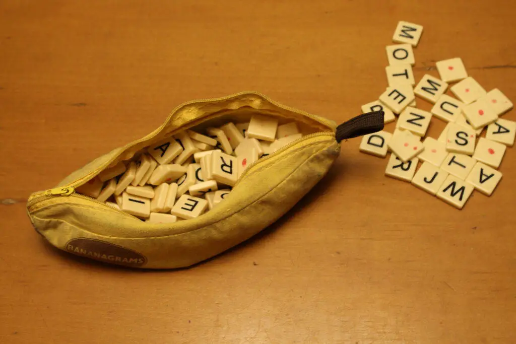 Bananagrams Game Rules Learn New Games